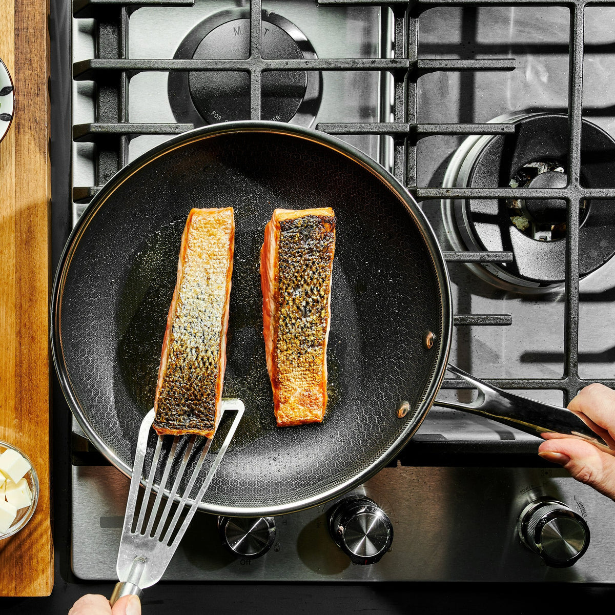 Cooking salmon with the HexClad 10' frying pan